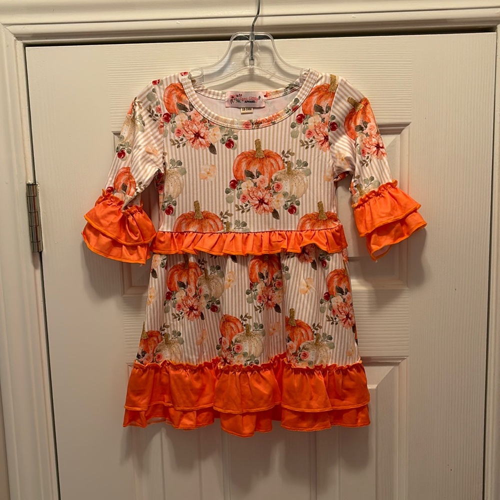 NWOT Clover Cottage Pumpkin Dress